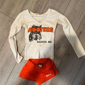 Hooters Uniform
